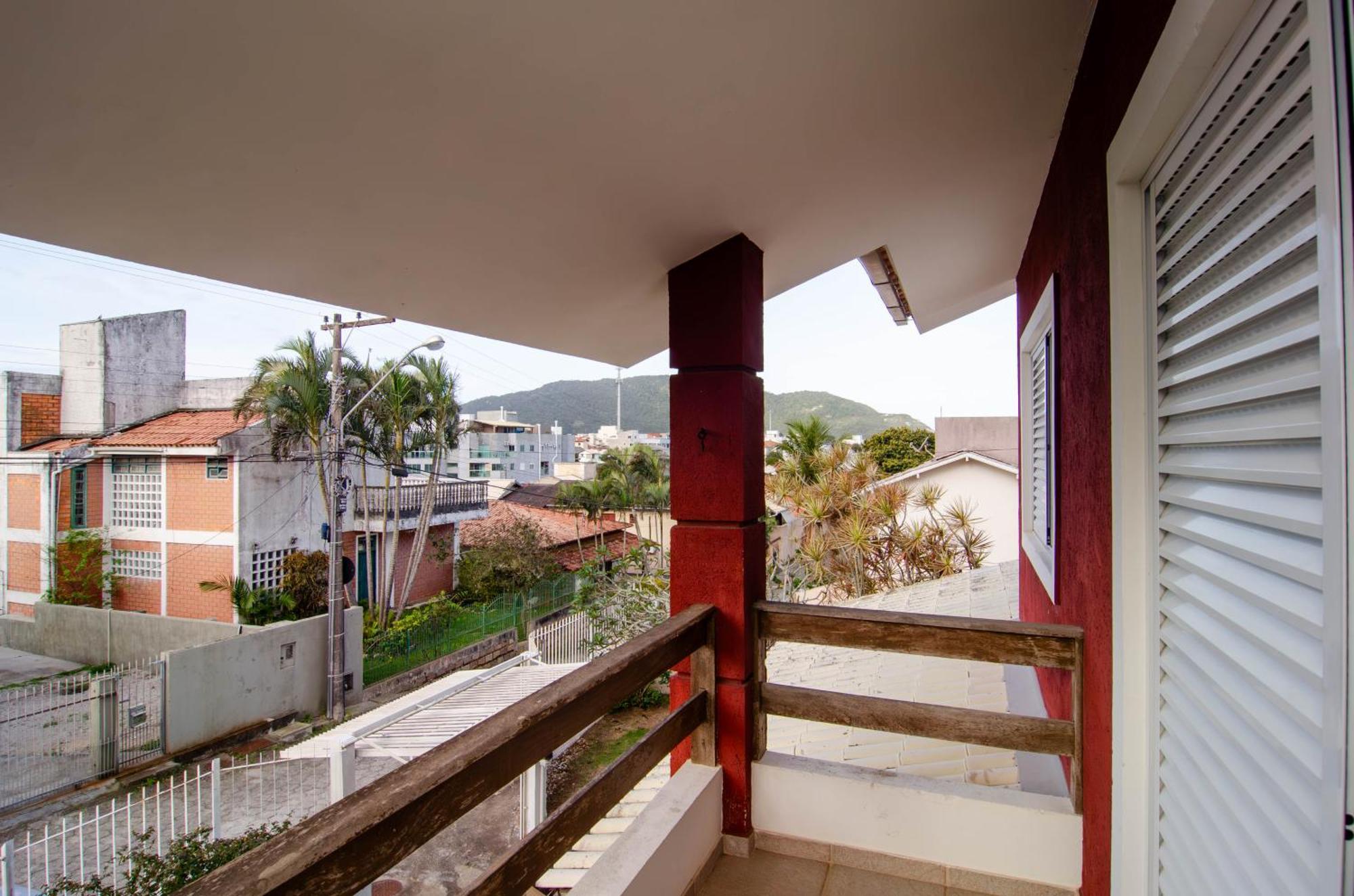 Casa C/ Terraco, 500m Da Nos Ingleses Jt1089 Holiday home *