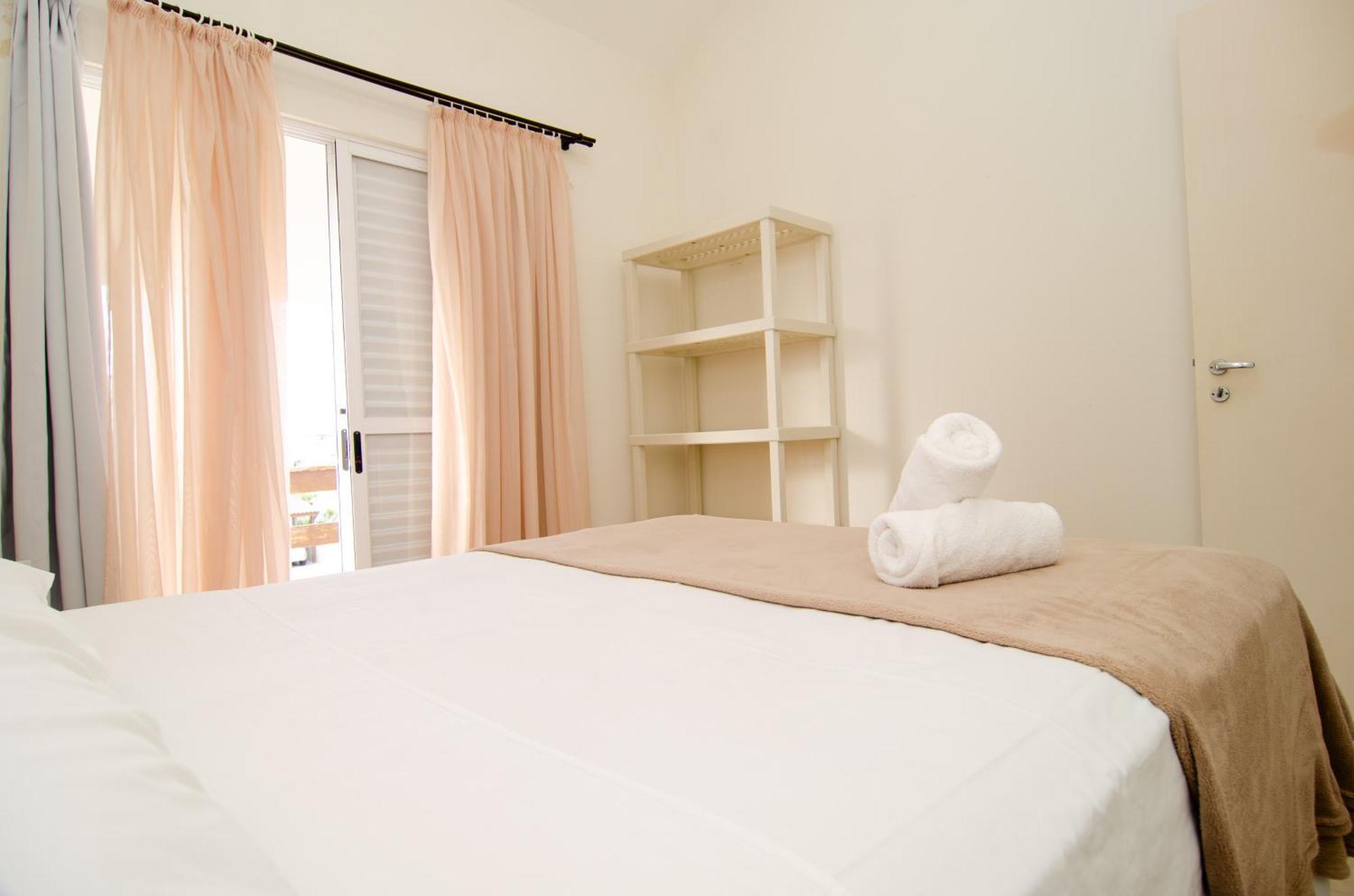 Casa C/ Terraco, 500m Da Nos Ingleses Jt1089 Holiday home *