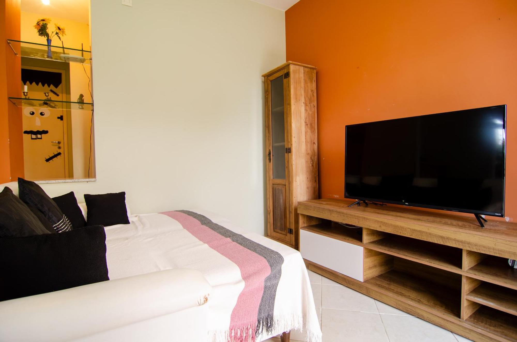 Casa C/ Terraco, 500m Da Nos Ingleses Jt1089 *